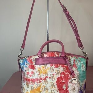 Authentic Dooney & Bourke satchel 1975 Signature Splash Collection #042NC Rare!!